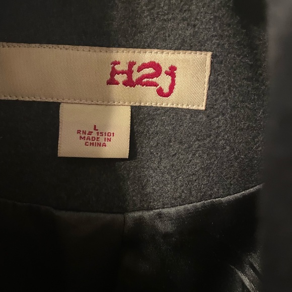 Winter coat - Picture 3 of 5